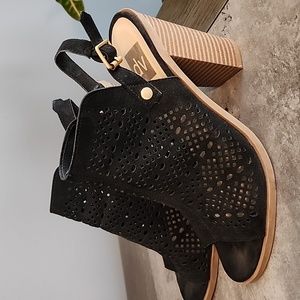 Dolce Vita black sling back heel size 7